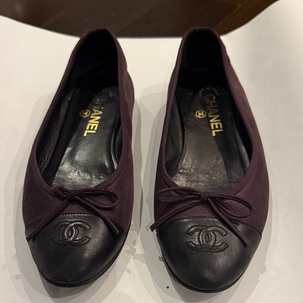 CHANEL Women's Black lamb skin toe and Dark Purple Metallic Suede Flats